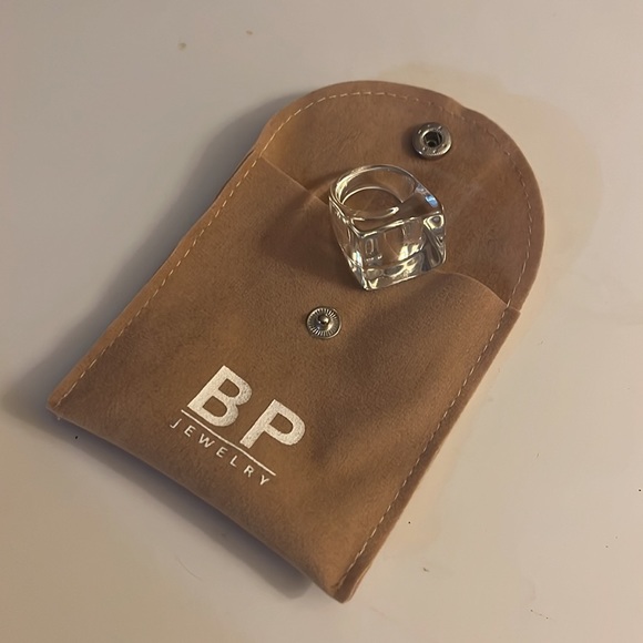 BP Nordstrom’s clear ring - Picture 2 of 6
